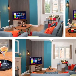Whole 2-bed, 2-bath - Professionals, Contractors, Free Parking, Ulez Free, Bham - 10mins Birmingham