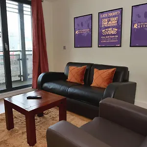 Arcadian Centre - Sienna One Bed - Sofa Bed - Balcony