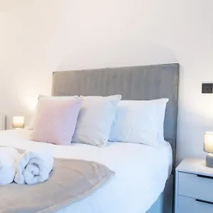 Apex Lofts - Modern 2 Bed With Rooftop Terrace