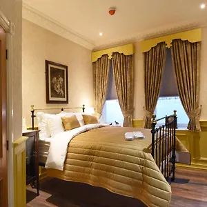 The Aston Tavern Hotell