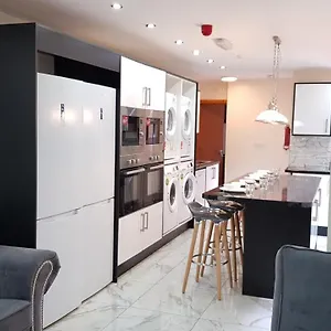Double Ensuite Near Centre Pensionat