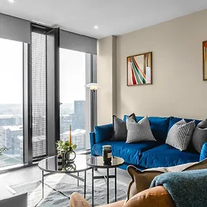 The Moda Mercian - 1 Bedroom Luxury - Cinema - 24 Hour Gym - Sky Lounge - Roof Terrace * Birmingham