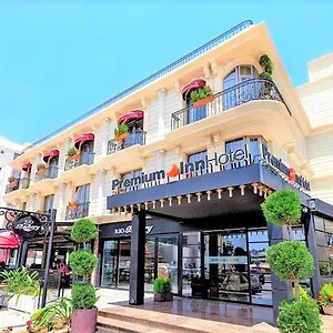 Premium & Restaurant Shopping Street Location ! Hotel