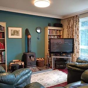 5 Ravenhurst Drive 5*
