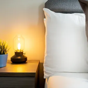 Pluxa Blue Sapphire Luxury Free Parking Free Wifi - Walk Everywhere, Travel, Biz, Leisure *