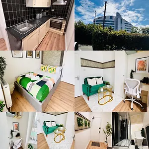 R1 - Stylish Private Opposite Queen Elizabeth Hospital - Harborne *