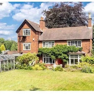 5 Double Bedroom House *