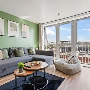 Serene Suite-free Parking-bham Central-pool Table-netflix * Birmingham