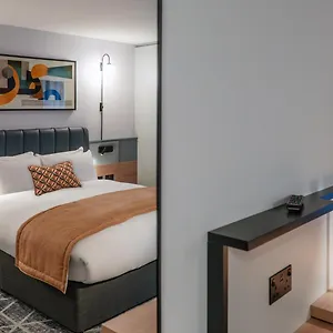 Hotel Crowne Plaza By Ihg 4*