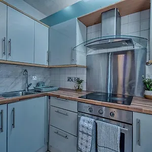 Appartement Cozy 4-bed For Contractors & Families Birmingham